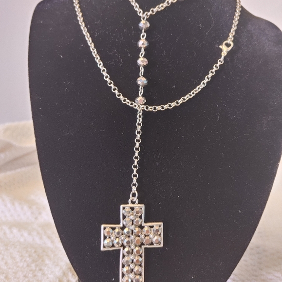 Cross beaded necklace - Picture 1 of 5